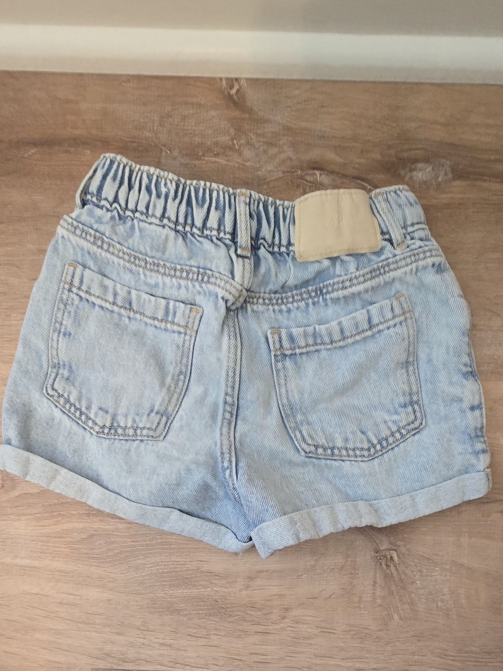 Zara Toddler Girl 6 Daisy Embroidered Light Blue Soft Denim Shorts - Picture 4 of 5
